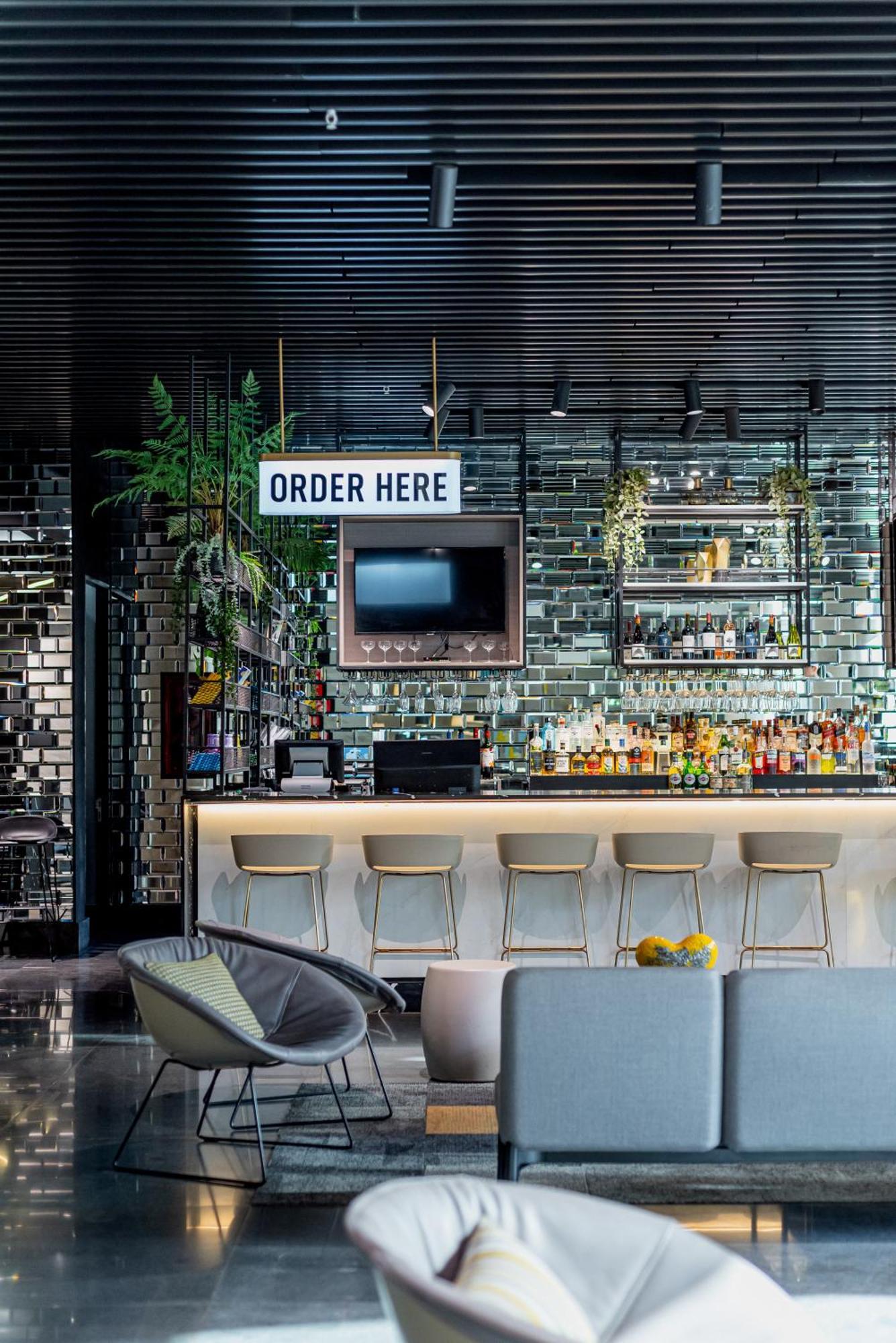 Hotel Ola Santiago Providencia, Tapestry Collection By Hilton Exteriér fotografie